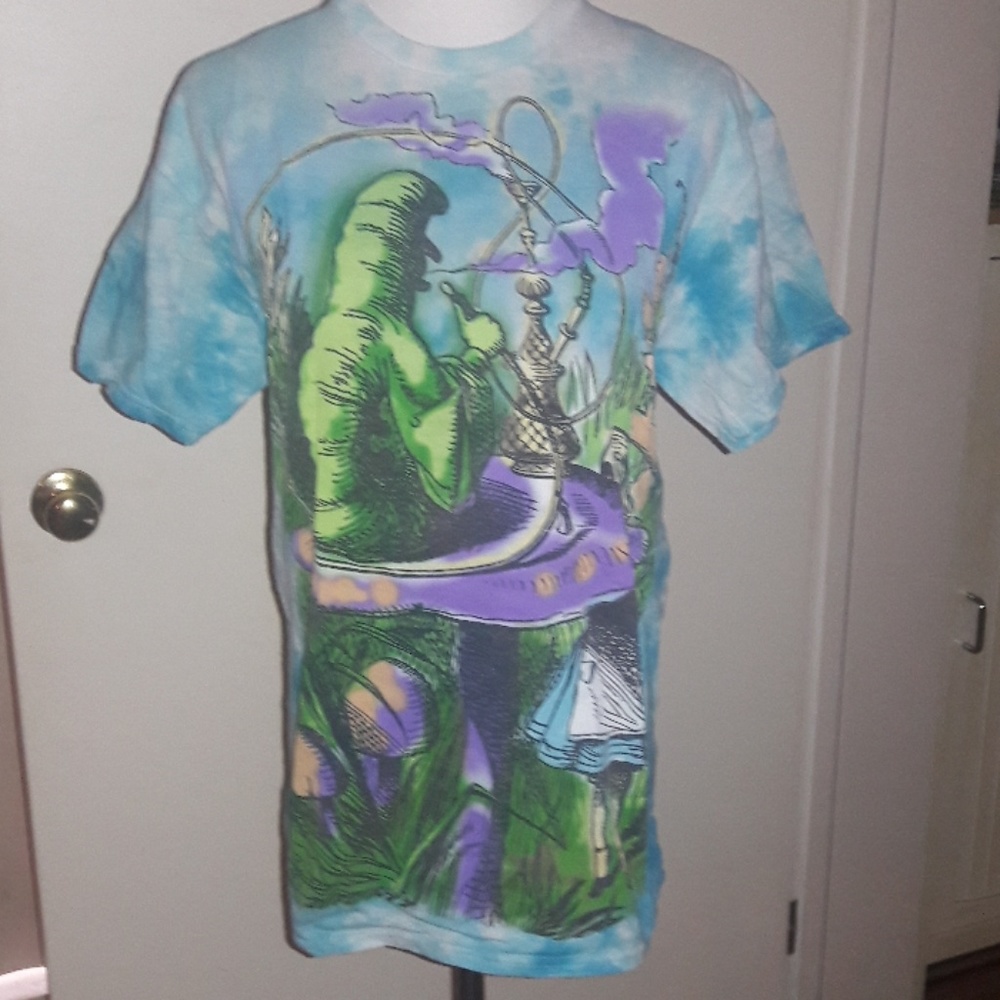 Alice in wonderland tee